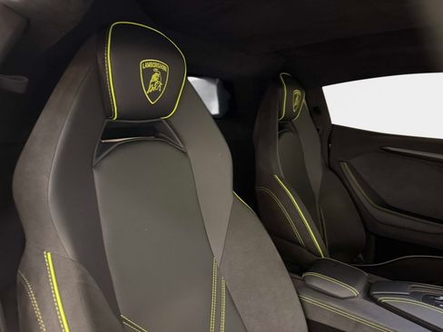 Used 2026 Lamborghini Revuelto AWD/4WD image 26