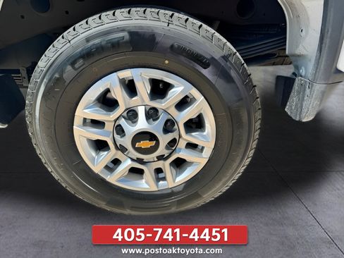 Used 2025 Chevrolet Silverado 2500 LT w/ Convenience Package AWD/4WD image 22