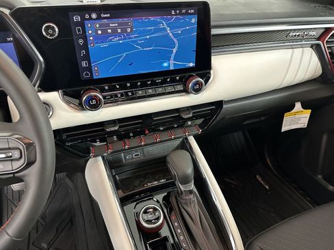 New 2025 GMC Canyon AT4 w/ AT4X Package image 25