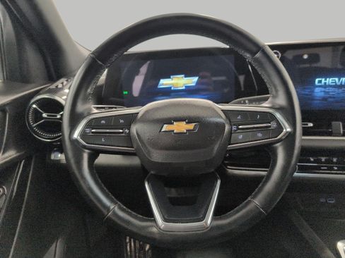 Used 2025 Chevrolet Equinox LT AWD/4WD image 5