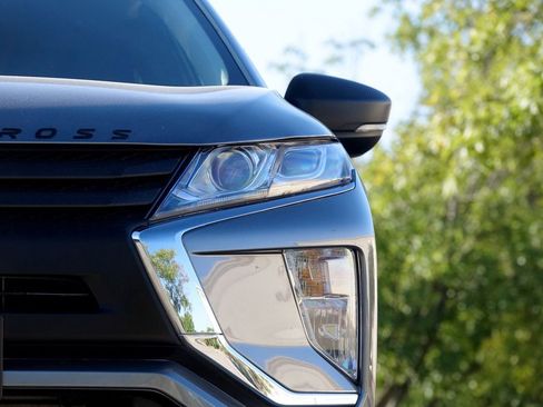 Used 2020 Mitsubishi Eclipse Cross LE image 19