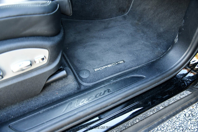 Used 2021 Porsche Macan AWD/4WD image 41