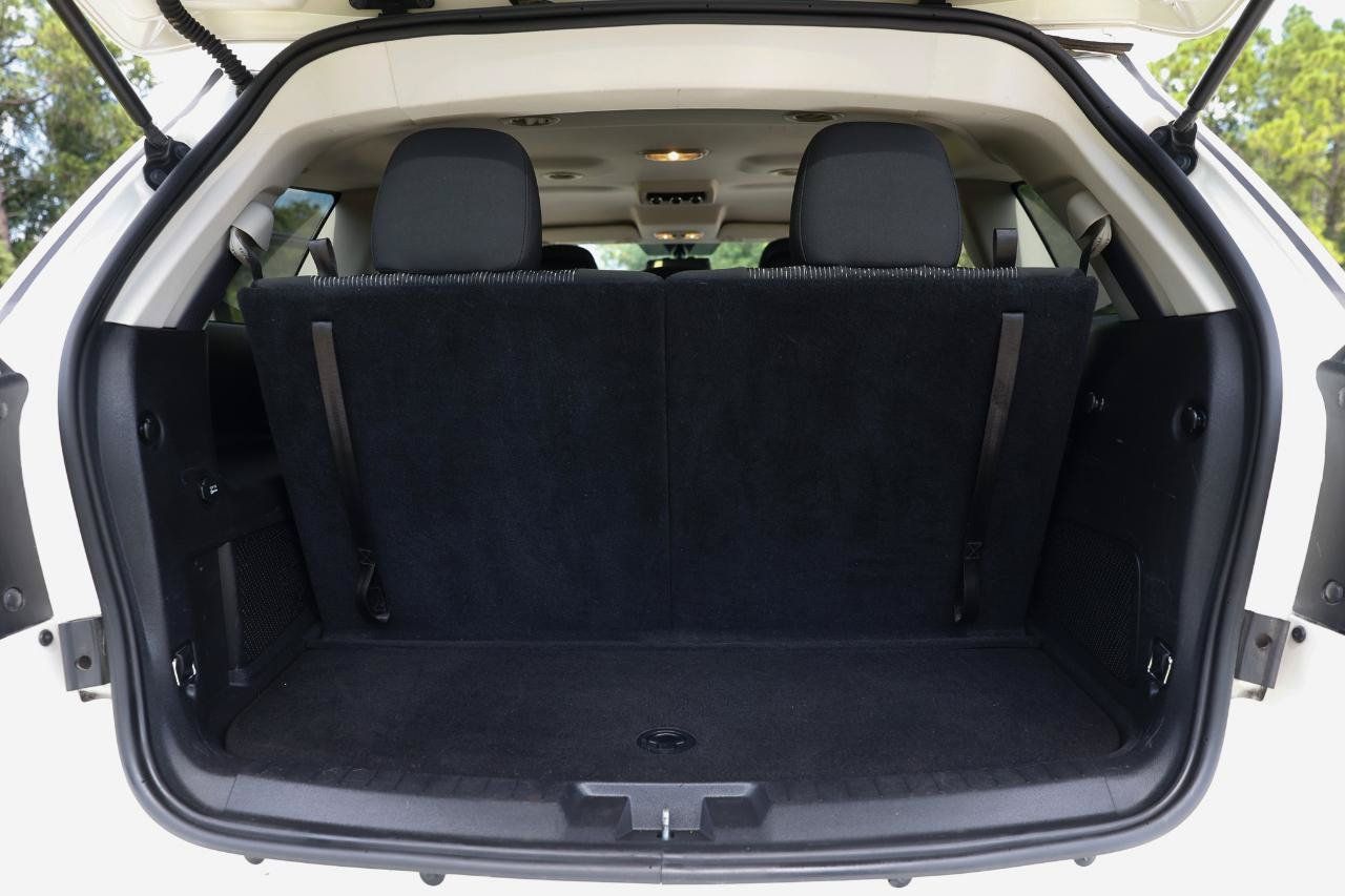 Used 2016 Dodge Journey SE w/ Flexible Seating Group FWD image 24