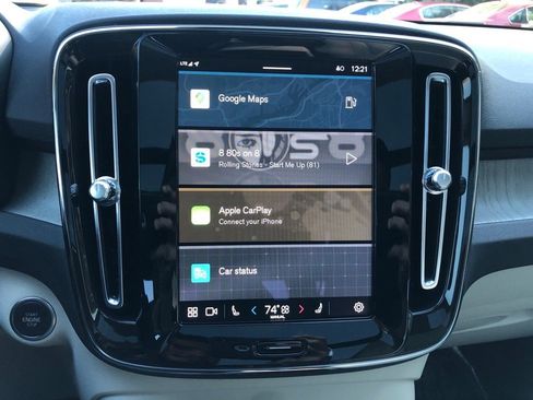 Used 2023 Volvo XC40 B5 Plus w/ Driver Assist Package image 23