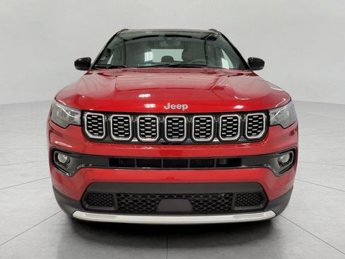 Used 2025 Jeep Compass Limited image 13