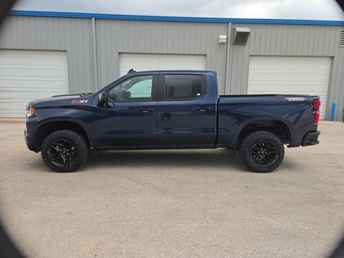 Certified 2023 Chevrolet Silverado 1500 LT Trail Boss w/ Convenience Package II AWD/4WD image 6