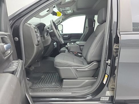 Used 2022 Chevrolet Silverado 2500 Custom w/ Custom Convenience Package AWD/4WD image 14