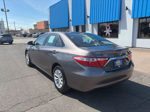 Used 2016 Toyota Camry LE FWD image 7