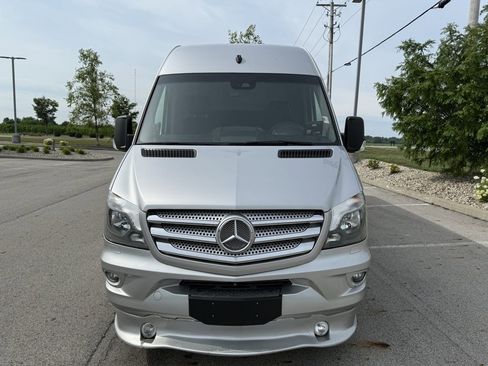 Used 2016 Mercedes-Benz Sprinter 3500 image 2