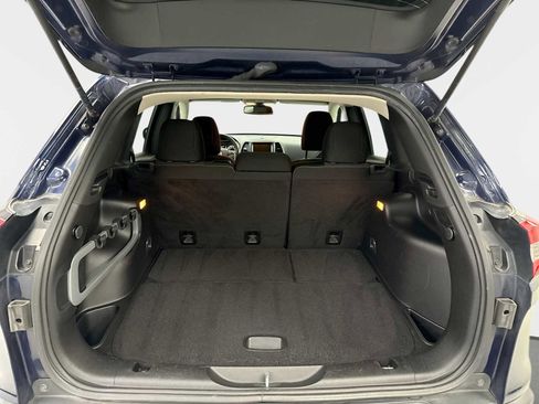 Used 2015 Jeep Cherokee Latitude w/ Cold Weather Group image 20