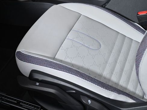 Certified 2025 MINI Cooper S FWD image 21