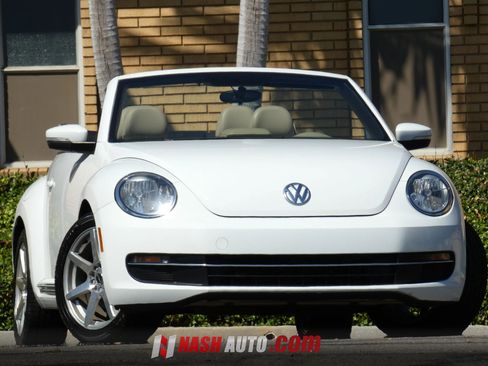 Used 2014 Volkswagen Beetle TDI FWD image 3