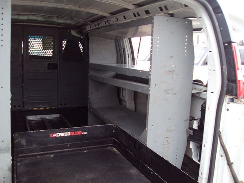 Used 2014 Chevrolet Express 1500 AWD image 11