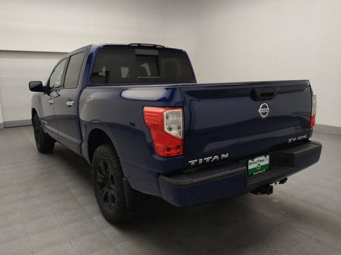 Used 2021 Nissan Titan SV w/ SV Convenience Package image 5