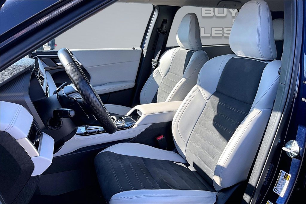 Used 2025 Mitsubishi Outlander SE AWD/4WD image 24