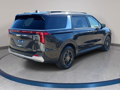 New 2026 Kia Carnival EX FWD image 5