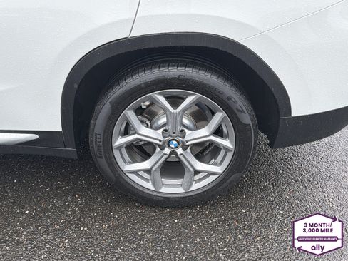 Used 2025 BMW X4 xDrive30i AWD/4WD image 26