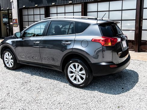 Used 2014 Toyota RAV4 Limited w/ Technology Package AWD/4WD image 6