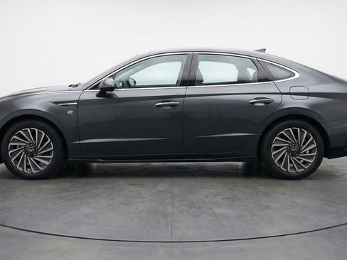 Used 2025 Hyundai Sonata SEL FWD image 5