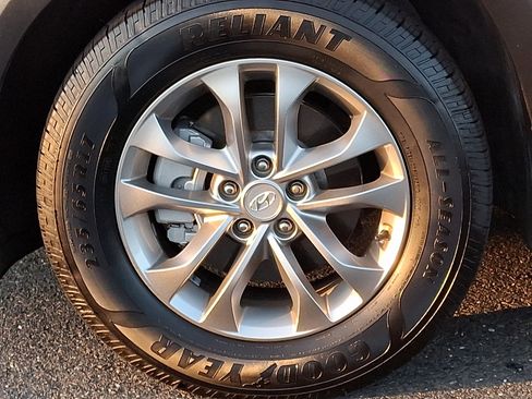 Used 2020 Hyundai Santa Fe SE AWD/4WD image 8