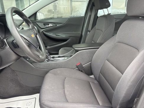 Used 2024 Chevrolet Malibu LT image 5