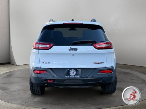 Used 2018 Jeep Cherokee Trailhawk w/ Cold Weather Group AWD/4WD image 6