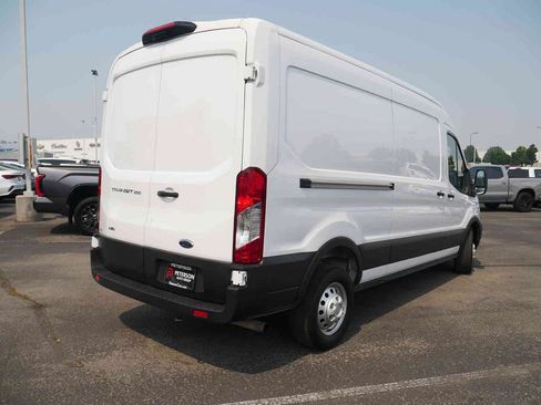 Used 2025 Ford Transit 250 148 Medium Roof Extended AWD image 9