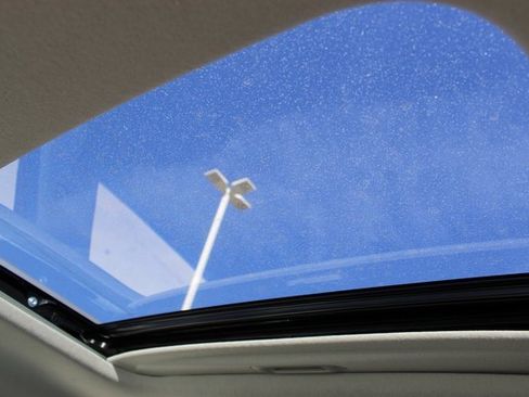 New 2025 Hyundai Venue SEL image 31