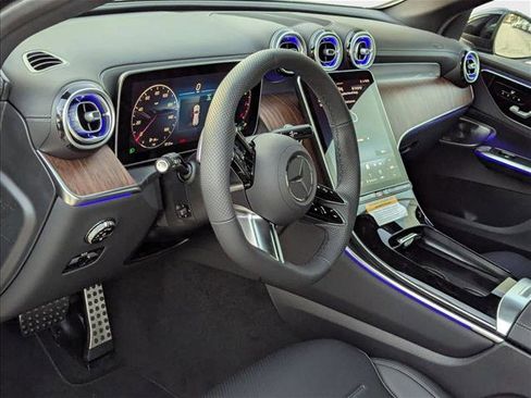 Used 2026 Mercedes-Benz GLC 300 4MATIC image 3