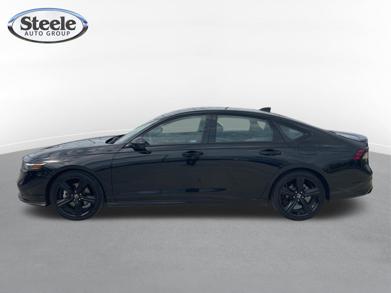 Used 2024 Honda Accord Sport image 3