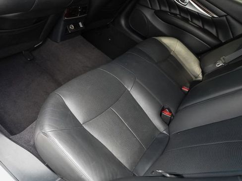 Used 2018 INFINITI Q70 L 3.7 AWD/4WD image 14