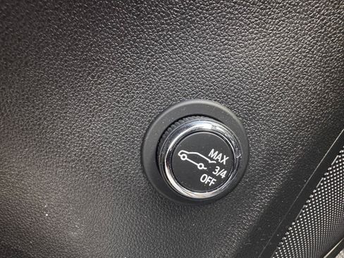 Certified 2023 Buick Envision Preferred w/ Sport Touring Package AWD/4WD image 19