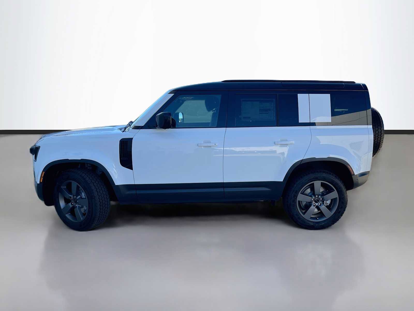 New 2026 Land Rover Defender 110 S AWD/4WD image 5
