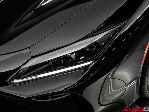 Used 2022 Ferrari F8 Tributo RWD image 13