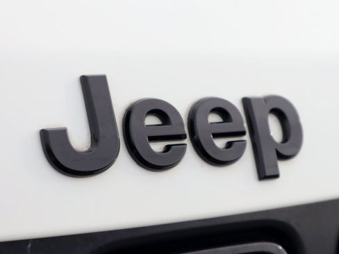 Used 2019 Jeep Compass Altitude image 33