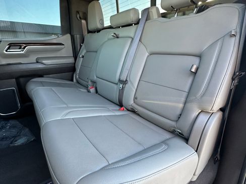 Used 2022 GMC Sierra 1500 SLT image 49