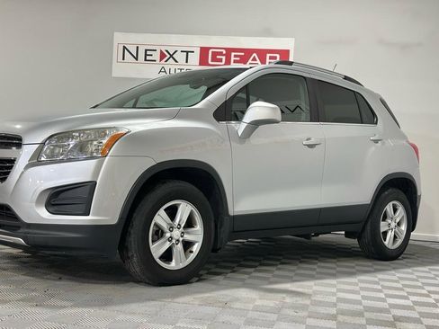Used 2016 Chevrolet Trax LT w/ LT Convenience Package AWD/4WD image 5