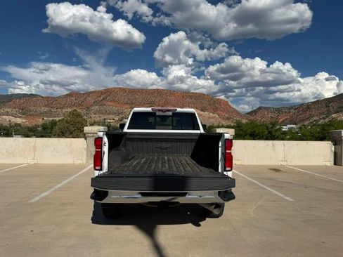 Used 2024 Chevrolet Silverado 3500 LTZ w/ LTZ Premium Package AWD/4WD image 8