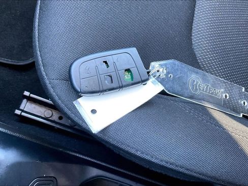 Used 2021 Jeep Renegade Sport image 36