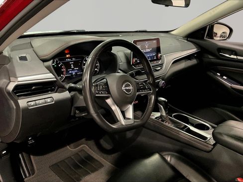 Used 2023 Nissan Altima 2.5 SR FWD image 17