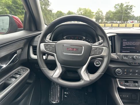 Used 2022 GMC Terrain SLE FWD image 23