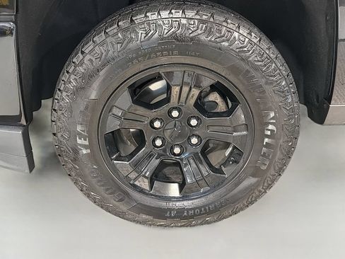Used 2019 Chevrolet Silverado 1500 LT w/ All Star Edition AWD/4WD image 31