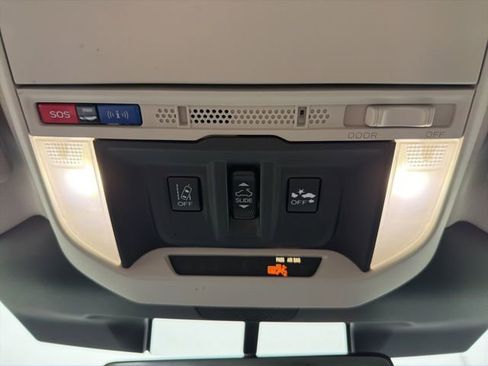 Used 2022 Subaru Forester Limited w/ Popular Package #2 image 28