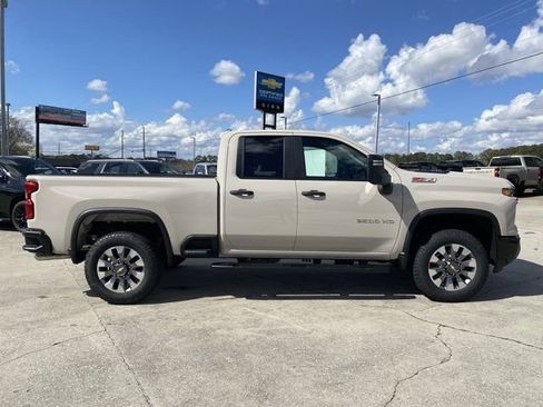 New 2026 Chevrolet Silverado 2500 Custom w/ Custom Convenience Package image 6