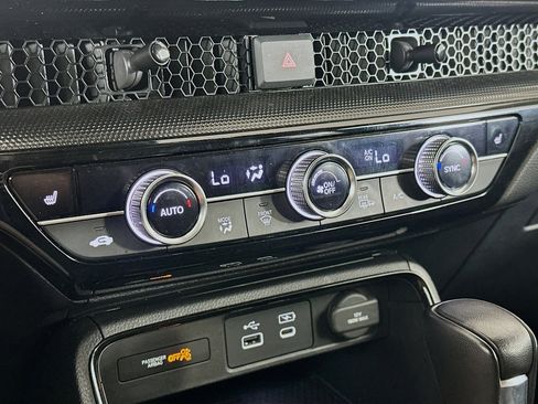 Used 2025 Honda CR-V EX-L image 23