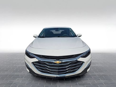 Used 2023 Chevrolet Malibu LS w/ Driver Confidence Package FWD image 2
