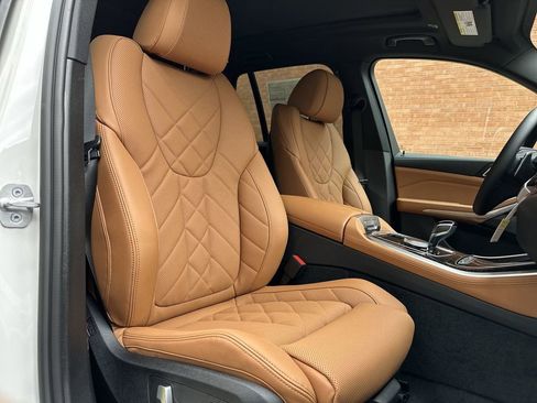 Used 2023 BMW X5 xDrive40i w/ Premium Package image 50