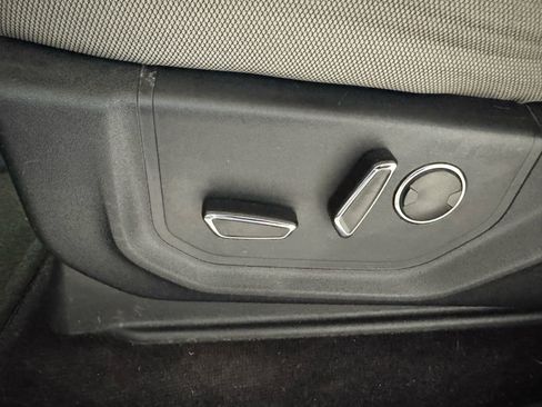 Used 2015 Ford F150 XLT w/ Equipment Group 302A Luxury image 25