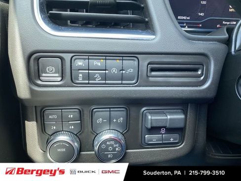 Used 2022 GMC Yukon AT4 w/ Max Trailering Package AWD/4WD image 21