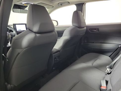 Used 2026 Toyota Corolla Cross LE w/ Moonroof Package FWD image 11